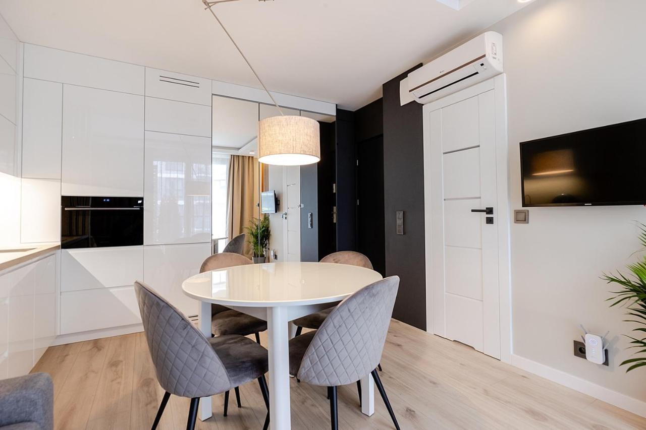 Apartment Wola, Wi-Fi, Smart Lock, Air Condition Warsaw Exterior photo